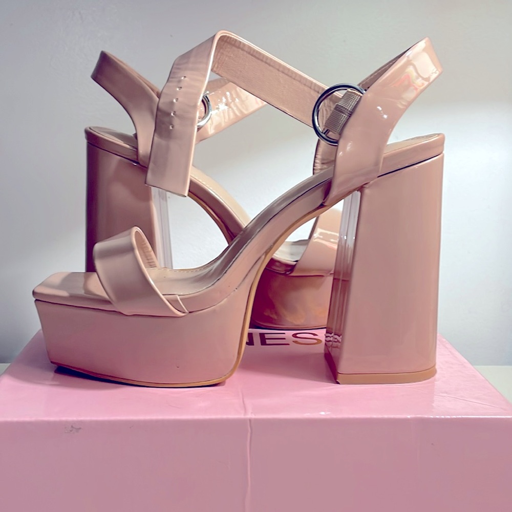 BERNESS heels